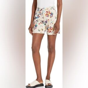 Gloria Vanderbilt Amanda Floral Jean Shorts Size 8